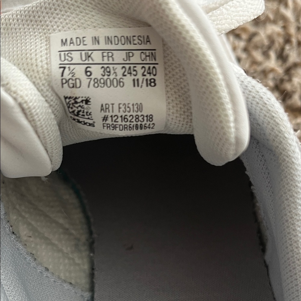 Adidas light grey Sneakers - Picture 5 of 5